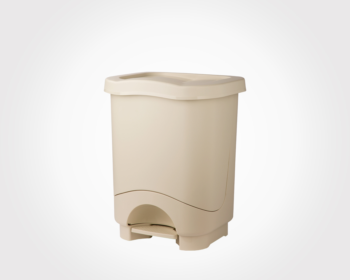 سطل پدالی چهار گوش ۱۸ لیتر